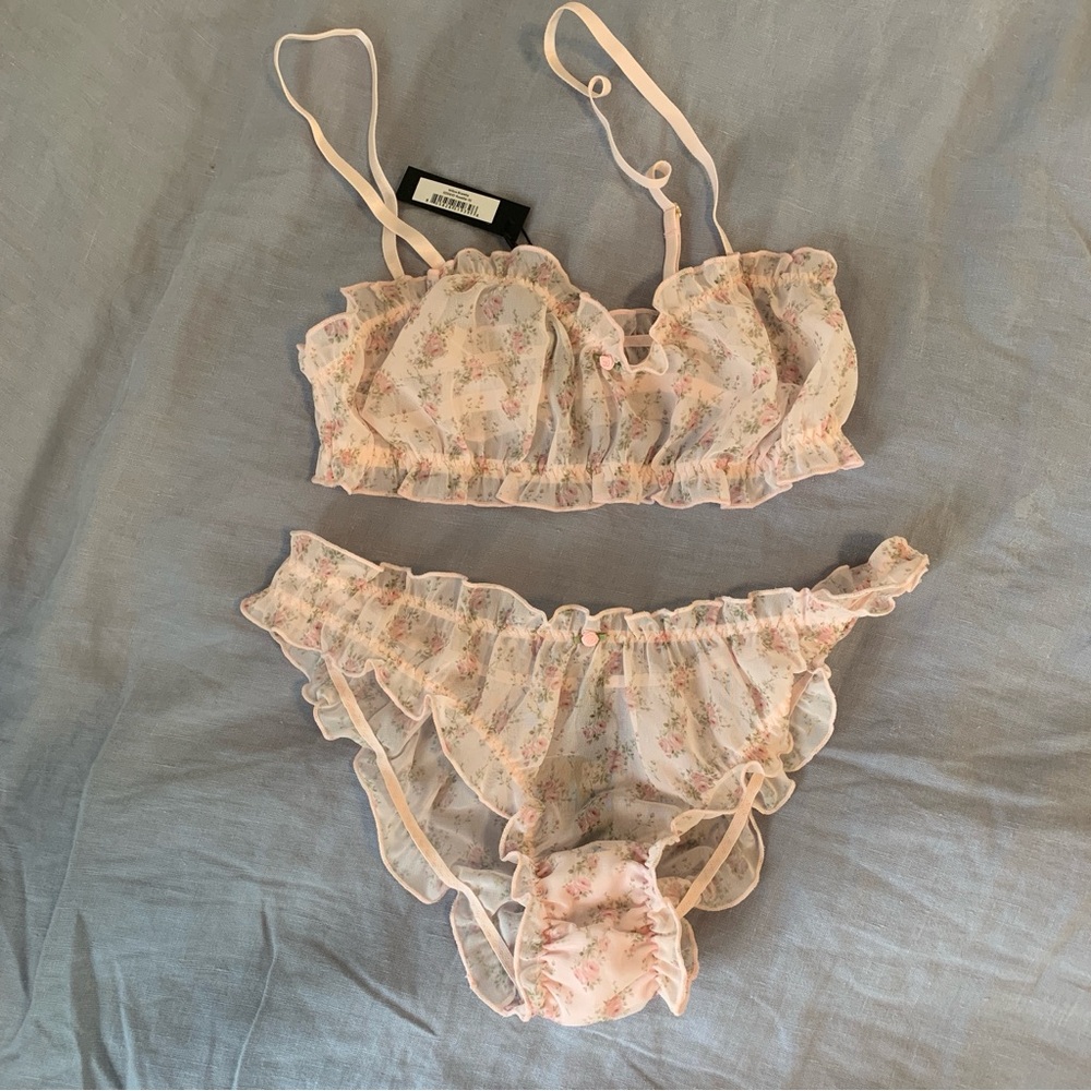 Blush lingerie floral set